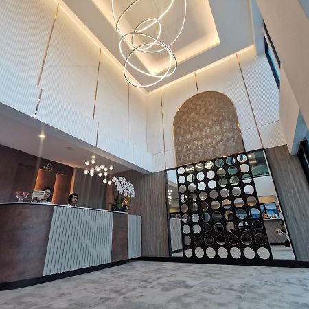 Abc@48 Hotel & Service Apartment Банкок Екстериор снимка