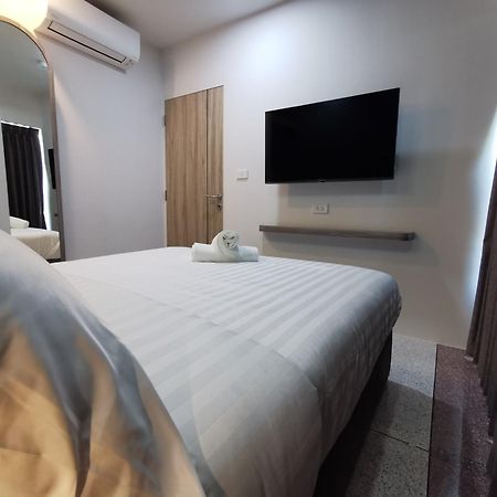 Abc@48 Hotel & Service Apartment Банкок Стая снимка