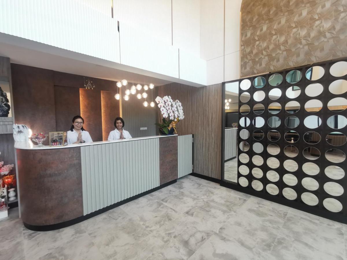 Abc@48 Hotel & Service Apartment Банкок Екстериор снимка
